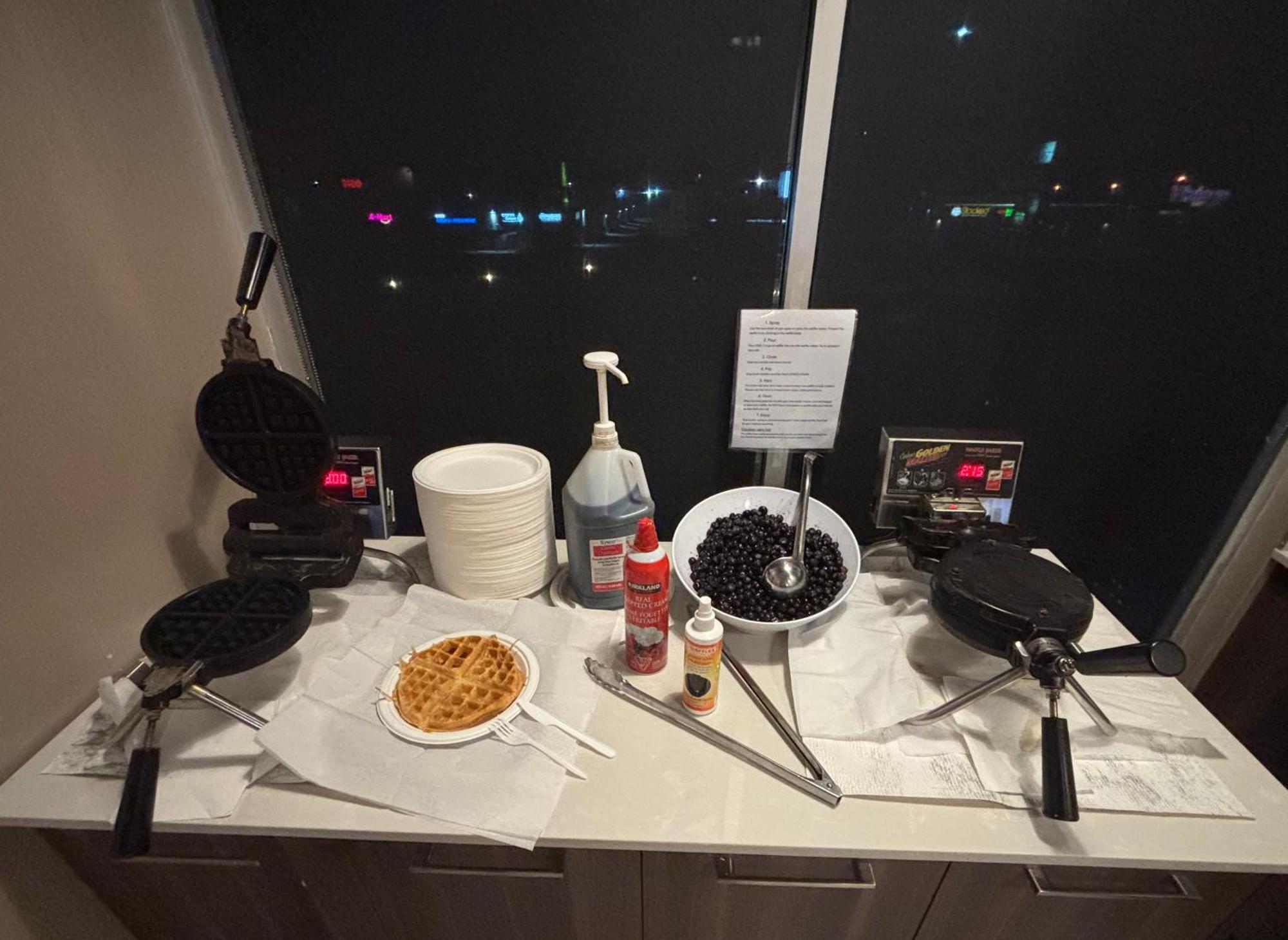 Super 8 By Wyndham Macleod Trail 3* Calgary