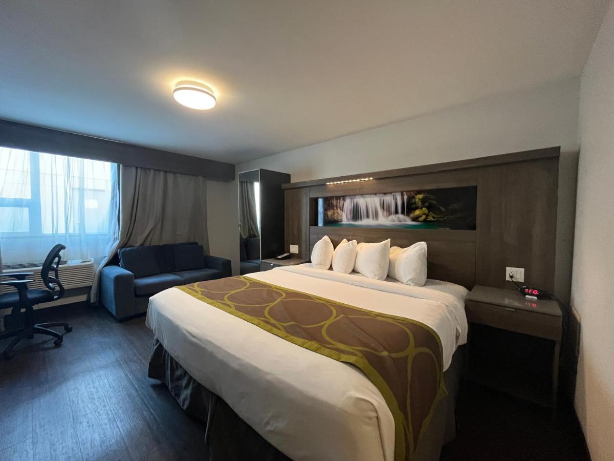 Super 8 By Wyndham Macleod Trail Calgary